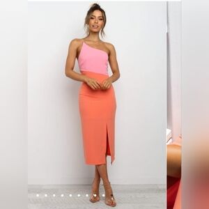 Petal & Pup Xiomar Dress Size 6- Orange